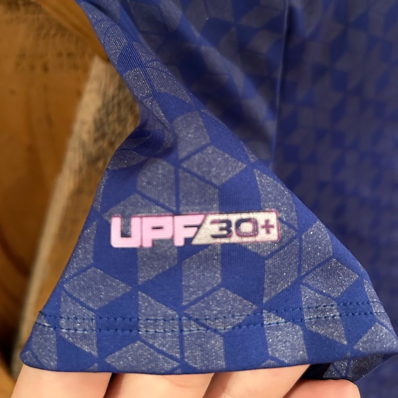 Under armor Youth large athletic shirt - Picture 3 of 4